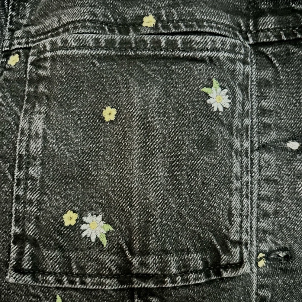 NWT Rails Lido Black Denim/Jean Jacket with Floral Embroidery - XS - Picture 7 of 7